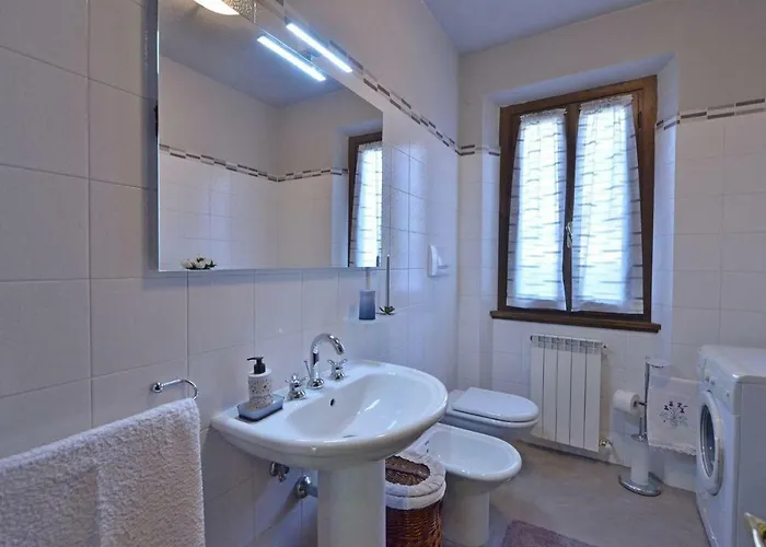 Casa Il Pino Feriehus *